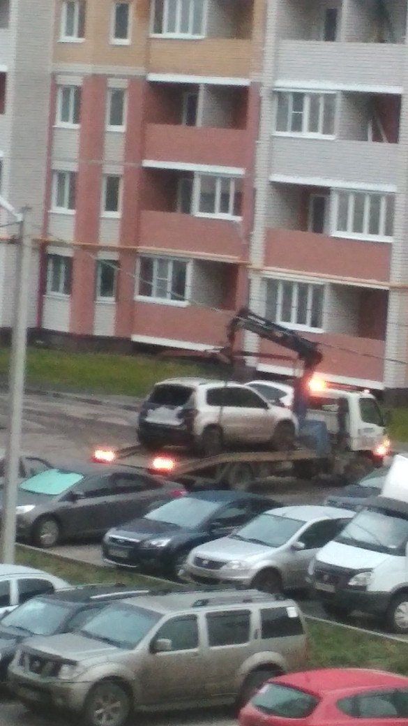 Ночью в микрорайоне Южный сгорела иномарка