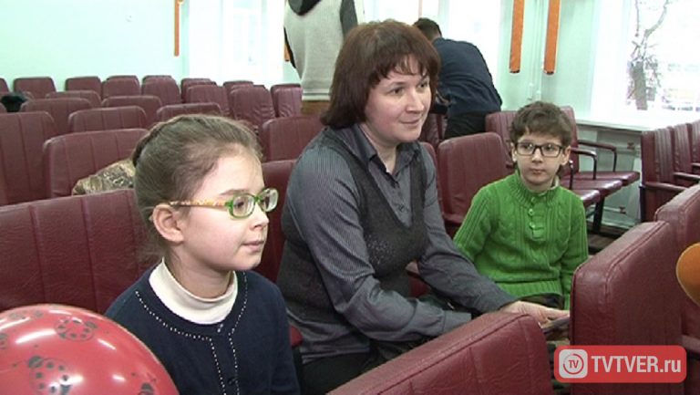 В Твери детям с миопией подарили линзы, которые остановят ухудшение зрения