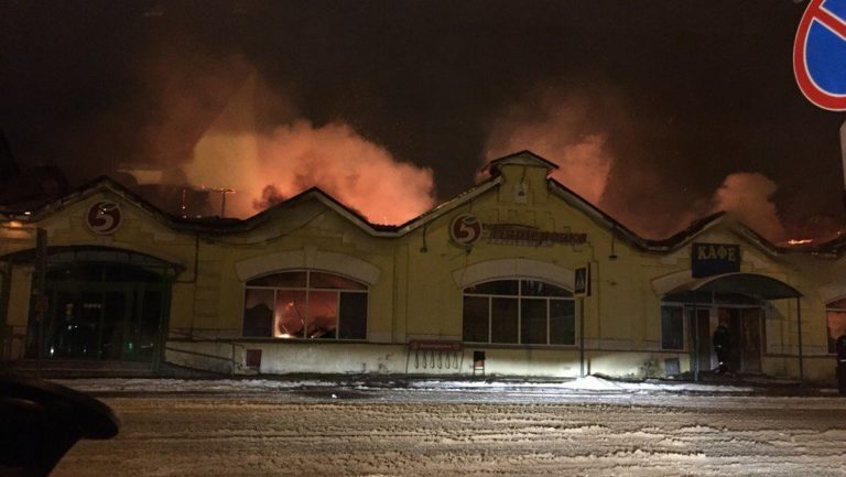Пожар в Кимрах уничтожил памятник архитектуры XIX века и магазин