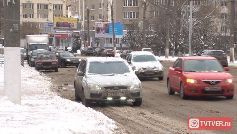 Испытание погодой: Тверь в крещенскую ночь накрыл снегопад