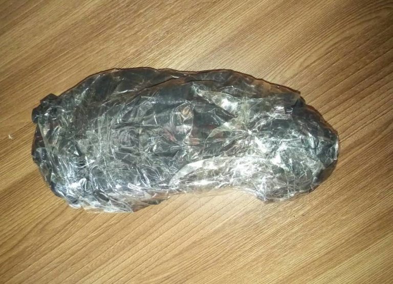 Абонент не абонент: в Бежецкой колонии пресекли попытку передачи телефонов осужденным
