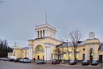 Послушника монастыря из Тверской области ограбили и избили под Санкт-Петербургом