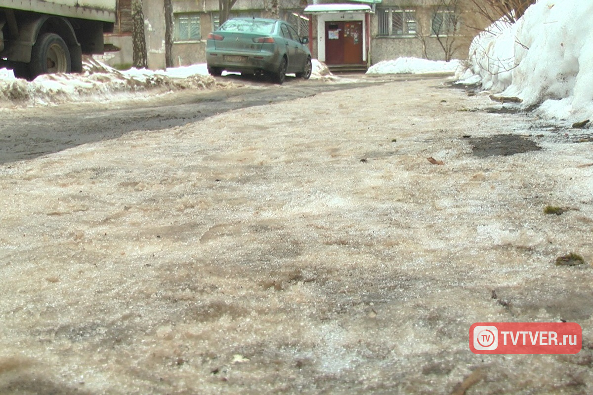 В Тверской области МУП наказали за снежные валы и наледь
