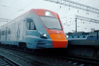 Тверской вагоностроительный завод заключил контракт на поставку электропоездов «Иволга» стоимостью 11,7 миллиарда рублей Тверской вагоностроительный завод заключил контракт на поставку электропоездов «Иволга» стоимостью 11,7 миллиарда рублей