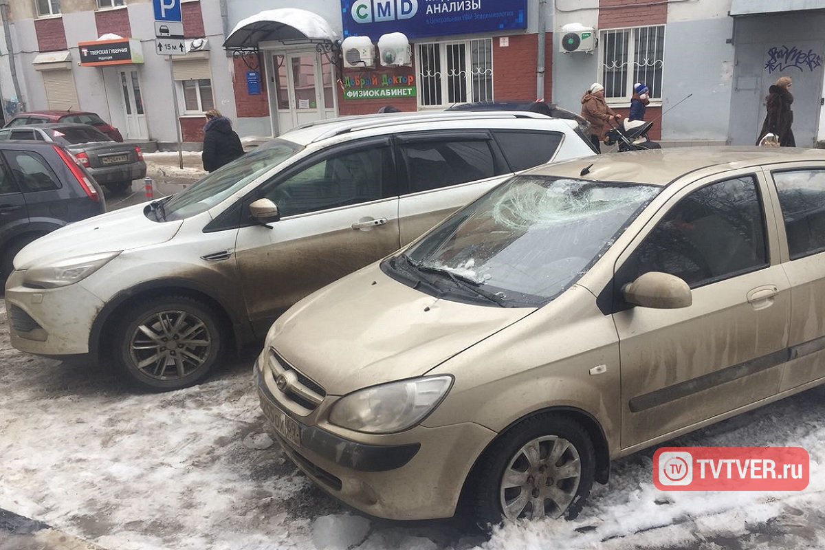 Житель Калязина отсудил 50 тысяч рублей за поврежденный сосулькой автомобиль