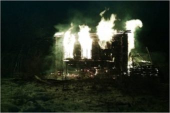 На пожаре в Торжокском районе заживо сгорел хозяин дома