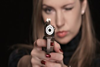 В Твери выберут лучшего стрелка среди женщин