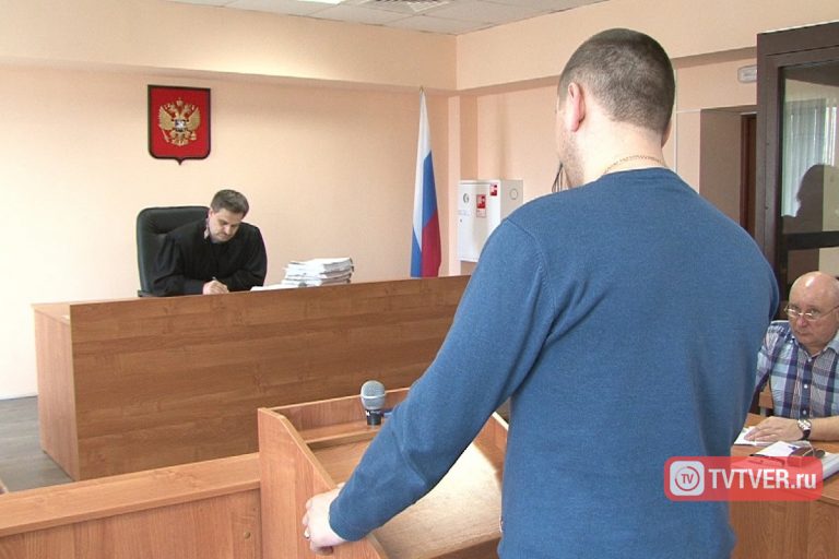 Смоленские гаишники, обвиняемые в превышении должностных полномочий, выступили в суде с последним словом