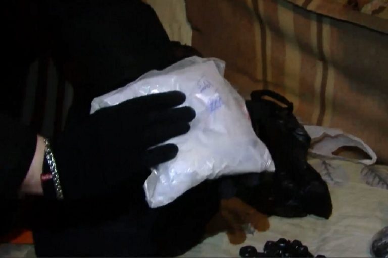 В Москве задержали наркоторговцев, оставлявших «закладки» в Тверской области