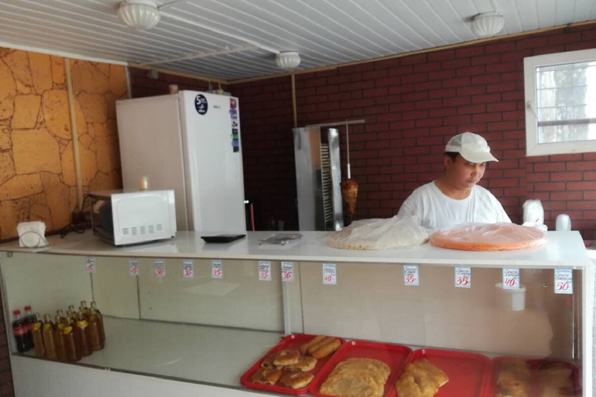 В Твери шаурму продают с нарушением правил