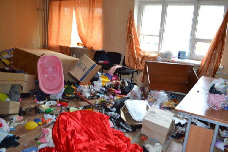 Ничего святого: в Лихославле ограблено и разгромлено помещение благотворительной организации