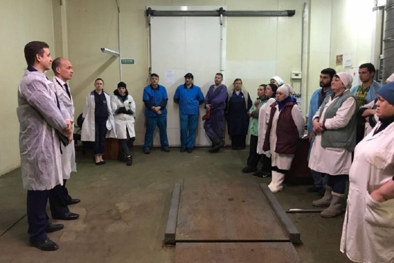 Прокуратура проверит завод в Тверской области, оставивший без зарплаты сто работников