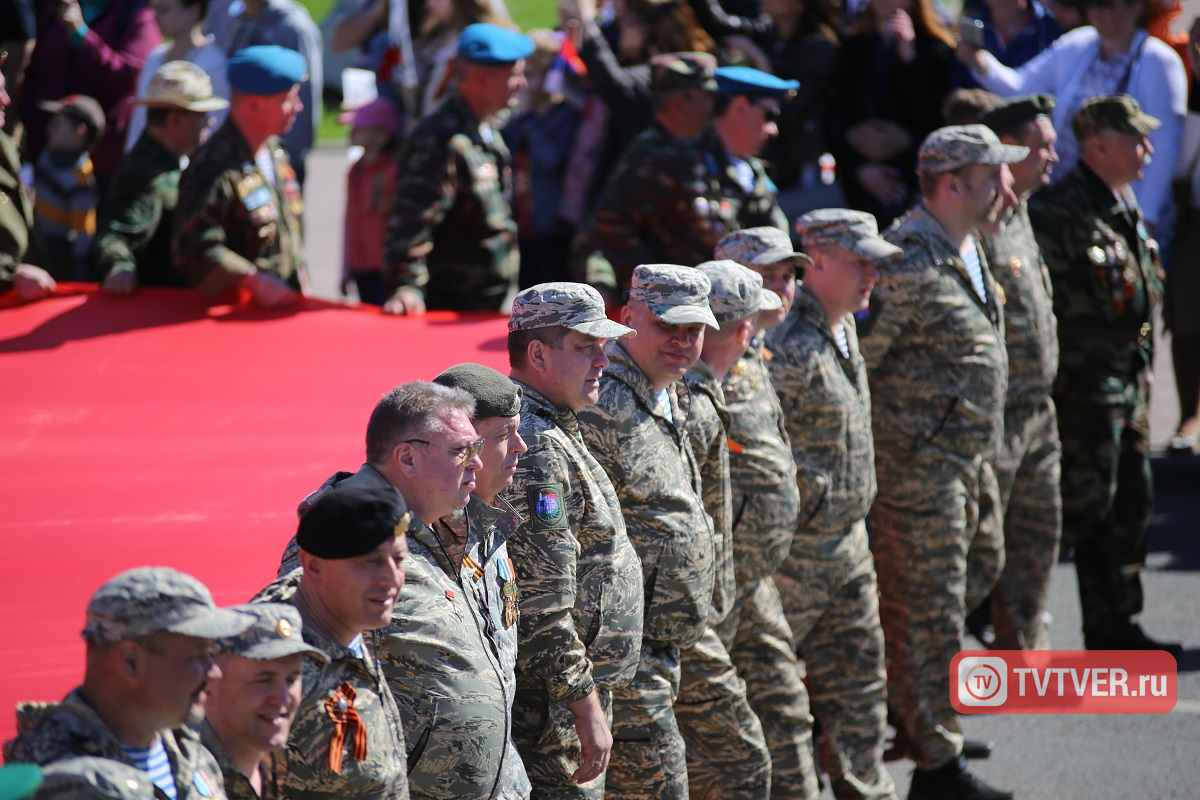Более 33 тысяч человек приняли участие в акции «Бессмертный полк» в Твери