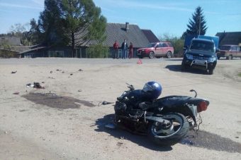В Тверской области подросток на мотоцикле врезался в ВАЗ