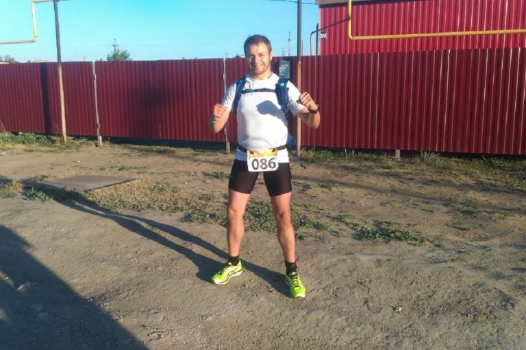 Житель Тверской области преодолел 164 километра пустыни на своих двоих