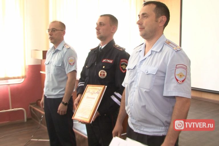 Киа Рио за победу: лучший районный инспектор ДПС Тверской области живет в Конаково