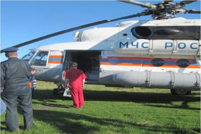 В Тверскую ОКБ доставили вертолетом пациента из Пено