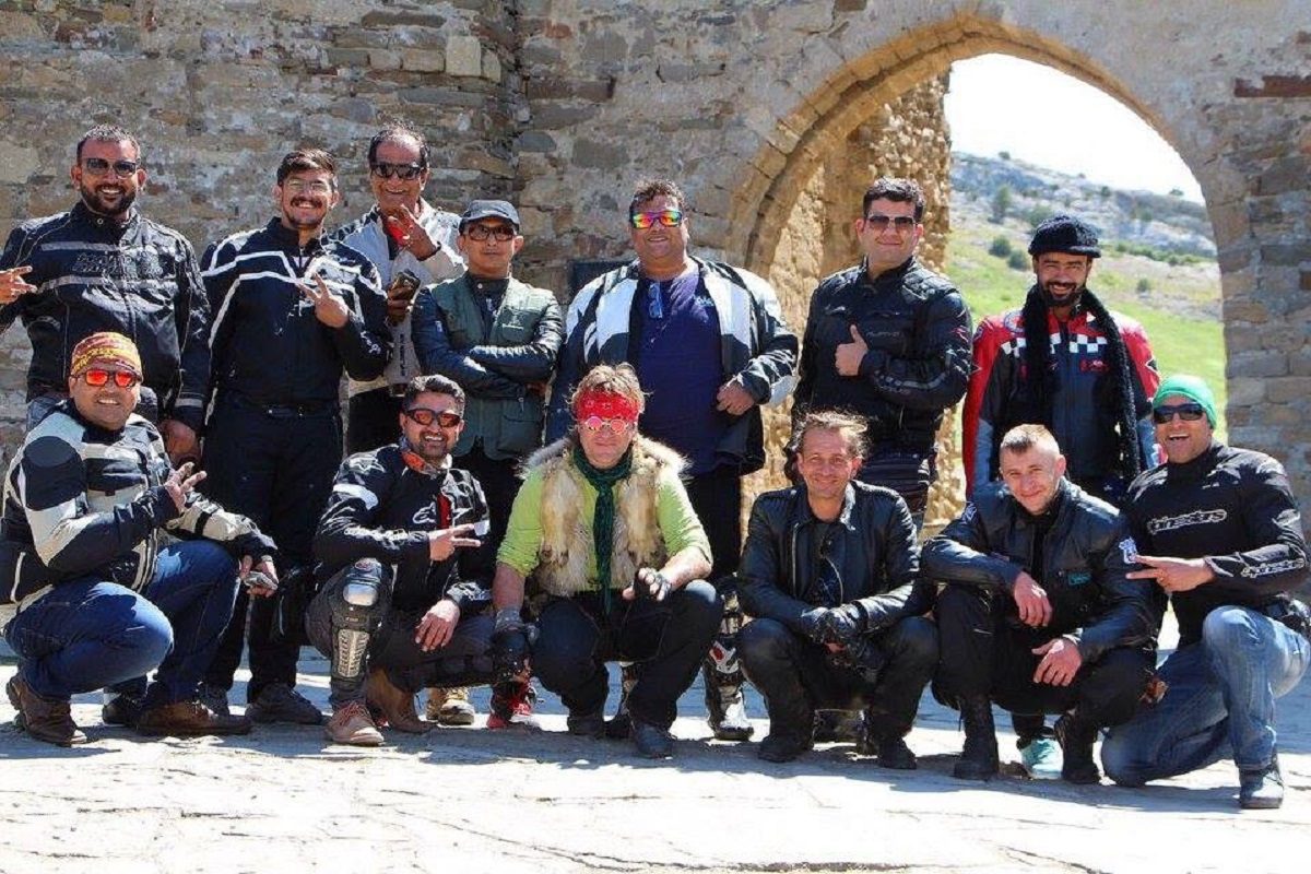 Байкеры из Индии привезут в Тверь мешочки с землей