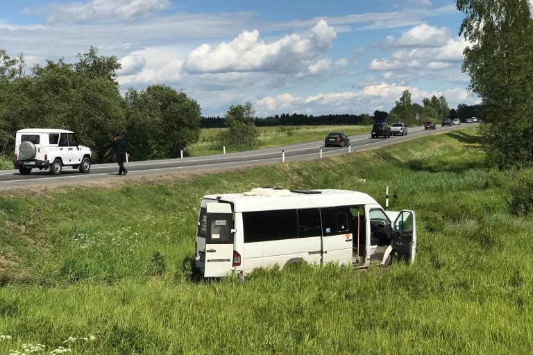 Автобус из Тверской области попал в аварию в Подмосковье