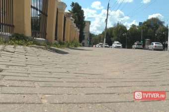 В Твери волнами расстилается не только Волга, но и тротуары