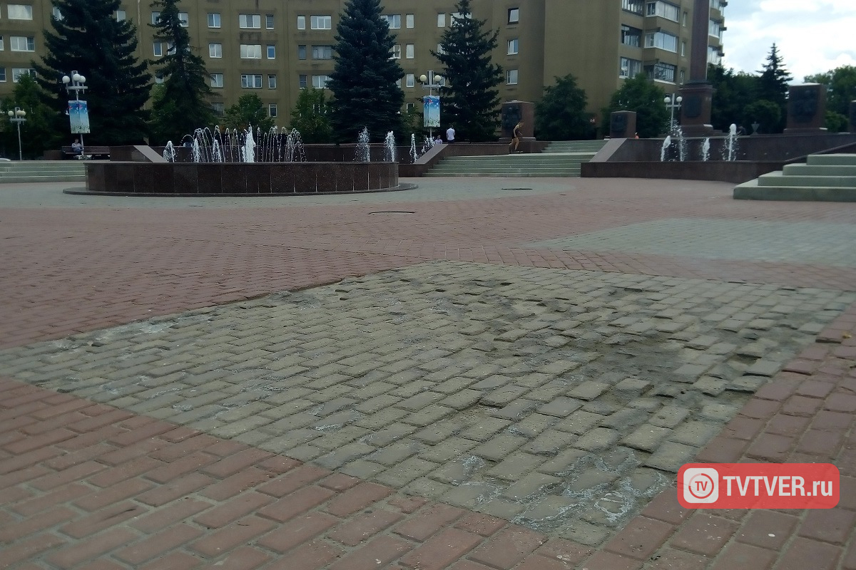 В Твери волнами расстилается не только Волга, но и тротуары