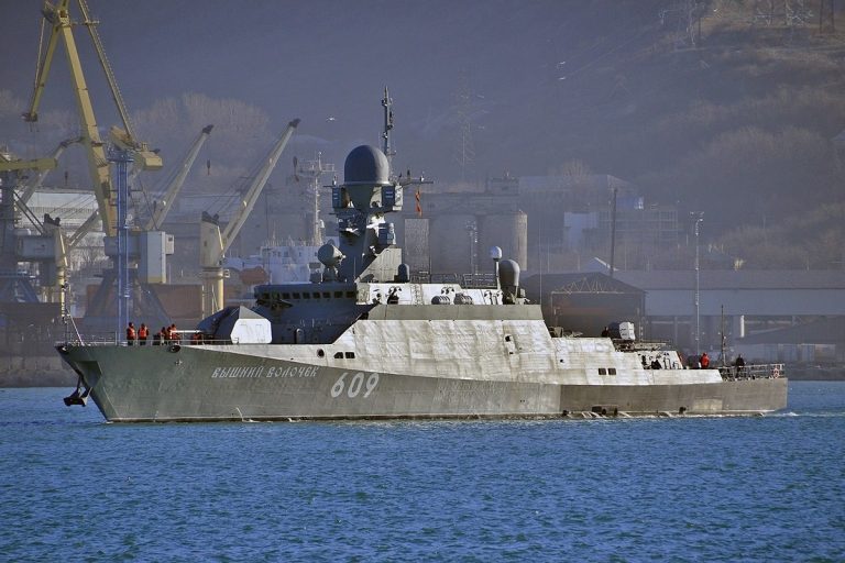 Ракетный корабль «Вышний Волочёк» встал на боевое дежурство в акватории Чёрного моря