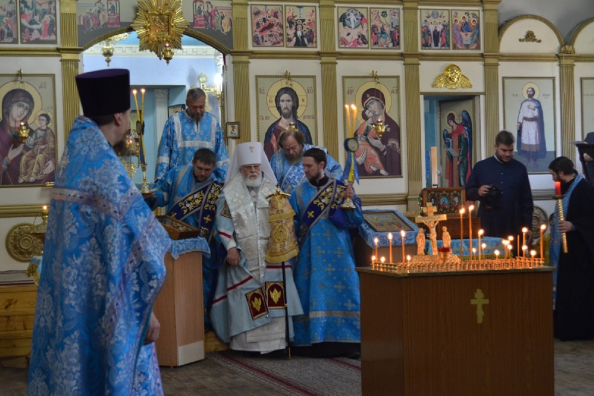 Полицейские Твери почтили память погибших коллег