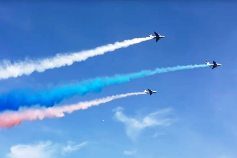 Жители Твери увидят воздушный парад и попробуют солдатскую кашу Жители Твери увидят воздушный парад и попробуют солдатскую кашу