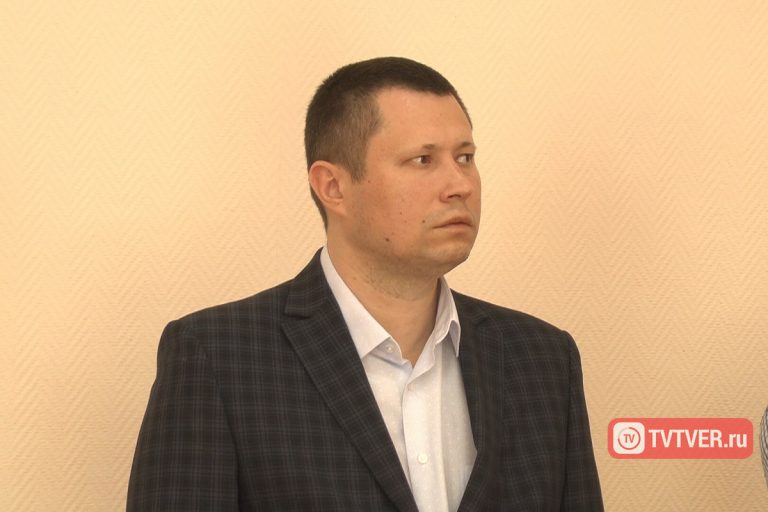 Образовательные учреждения Тверской области создают «Аллеи Героев»