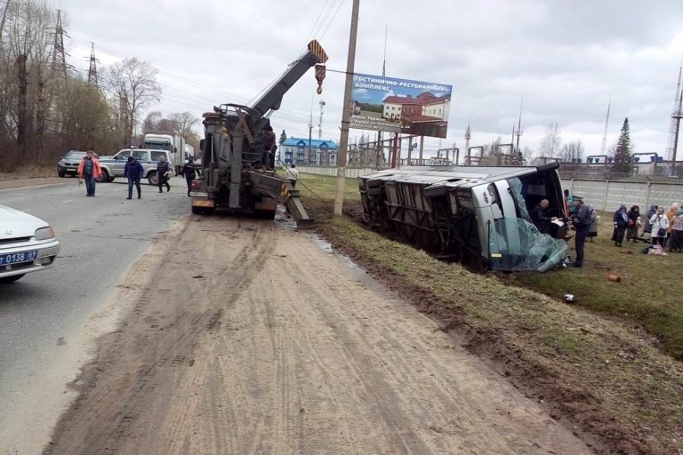 Владелец автобуса, попавшего в смертельную аварию в Торжке, заплатит штраф 500 тысяч рублей
