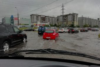 Пользователи соцсетей делятся фотографиями затопленного в результате дождя Южного кольца в Твери Пользователи соцсетей делятся фотографиями затопленного в результате дождя Южного кольца в Твери