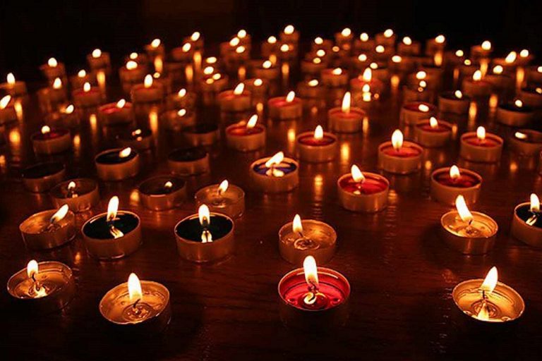 В память о павших бойцах в Твери у Обелиска зажгут свечи
