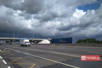 Торжественно открыто движение на участке трассы М-10 в обход Твери