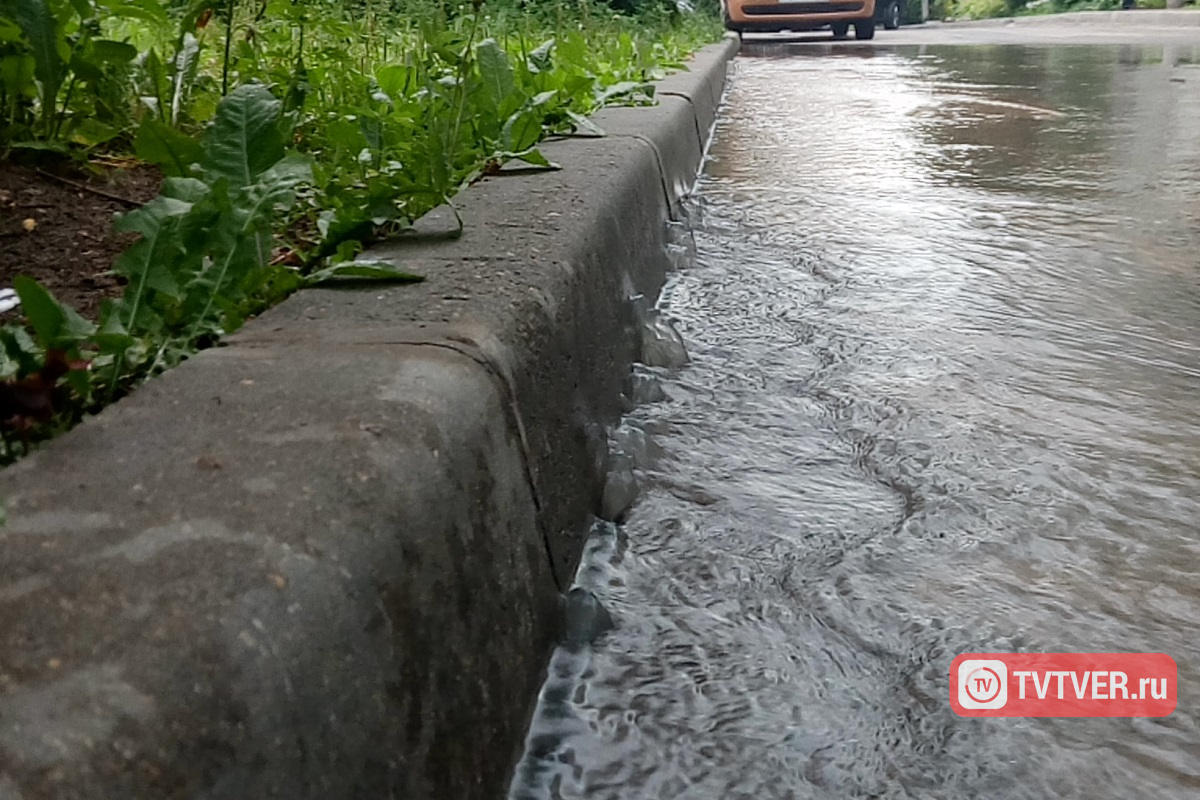 В результате аварии дом №5 на улице Кайкова остался без воды