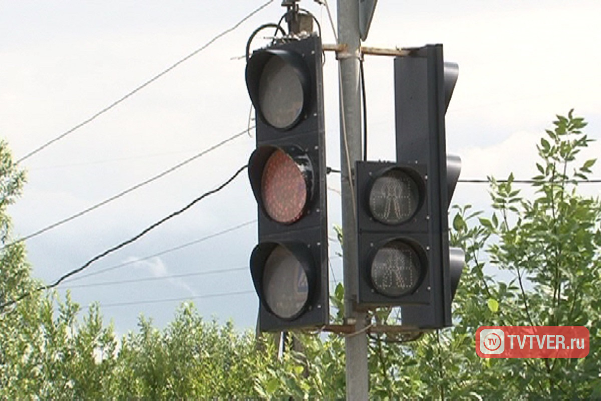Чьих будешь? В Твери не могут решить, кому ремонтировать светофор в Мамулино