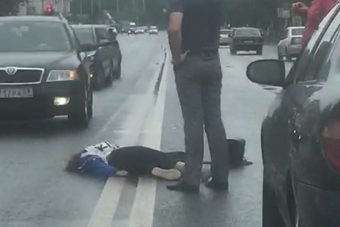В Твери водитель не увидел женщину, переходящую дорогу по "зебре"