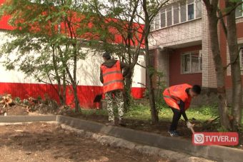Конкурс на ремонт дворов в Твери выиграла одна компания, а работы выполняет другая