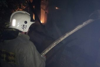 Жительница Тверской области отравилась угарным газом на пожаре