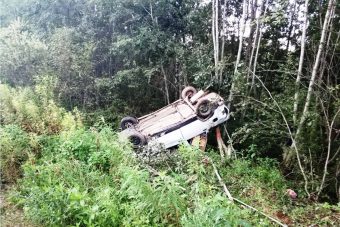 В Тверской области ВАЗ-21102 опрокинулся в кювет, пострадал пассажир