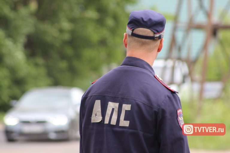 Подросток на мопеде из Тверской области спровоцировал ДТП и сам в нем пострадал