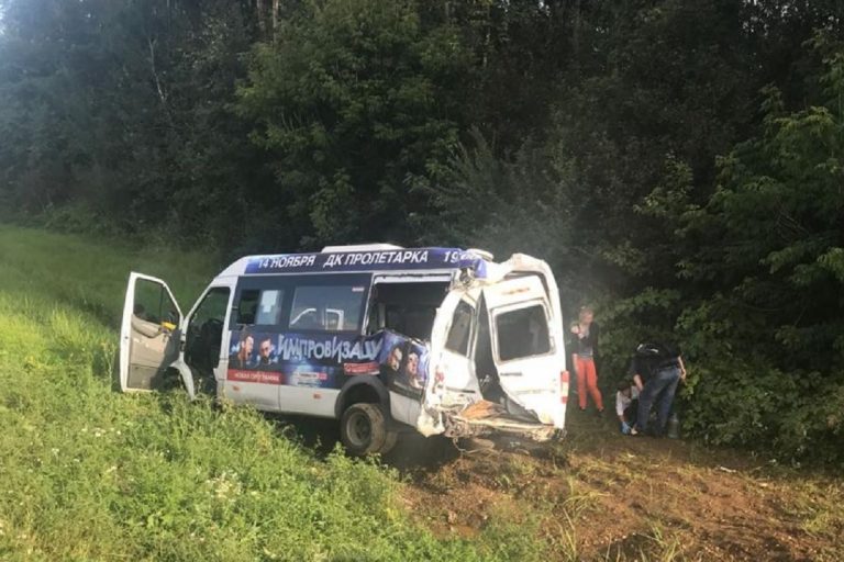 Скончалась пассажирка автобуса «Тверь-Торжок», попавшего в аварию