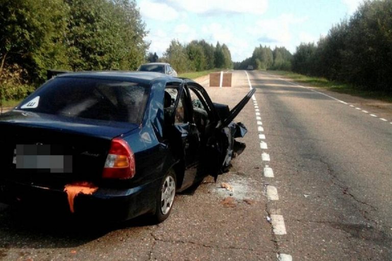 В Тверской области столкнулись две иномарки, погиб человек