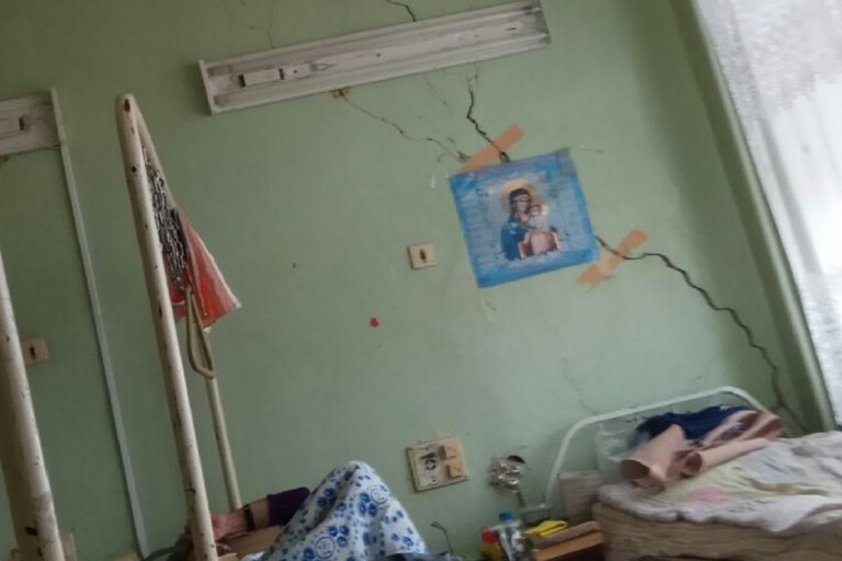 Жители Кимр сняли на видео ужасные условия в ЦРБ