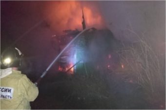 Ночью в Тверской области вспыхнула баня