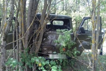 В Тверской области УАЗ врезался в дерево