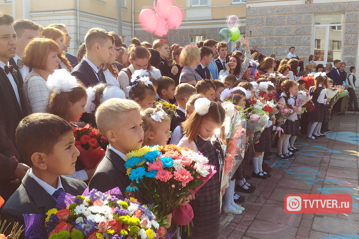 В Тверской области 5172 ребенка получат бесплатно школьные наборы