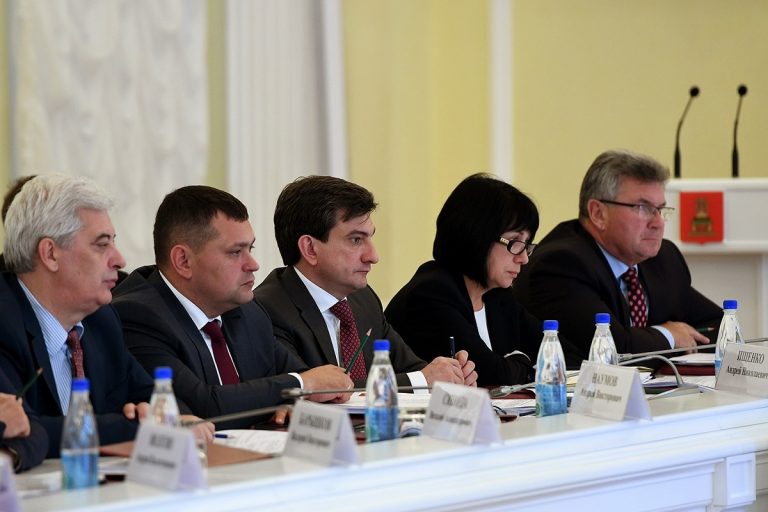 В ожидании зимы. На заседании правительства Тверской области обсудили готовность к отопительному сезону