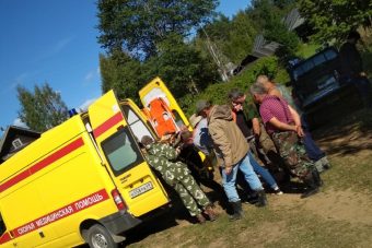 Волонтеры рассказали, как спасали 85-летнюю бабушку в лесу под Лихославлем