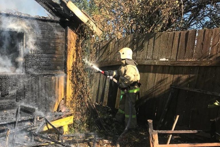 В Тверской области баня сгорела из-за короткого замыкания