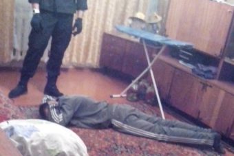 В Торжке полицейские прикрыли семейный наркопритон
